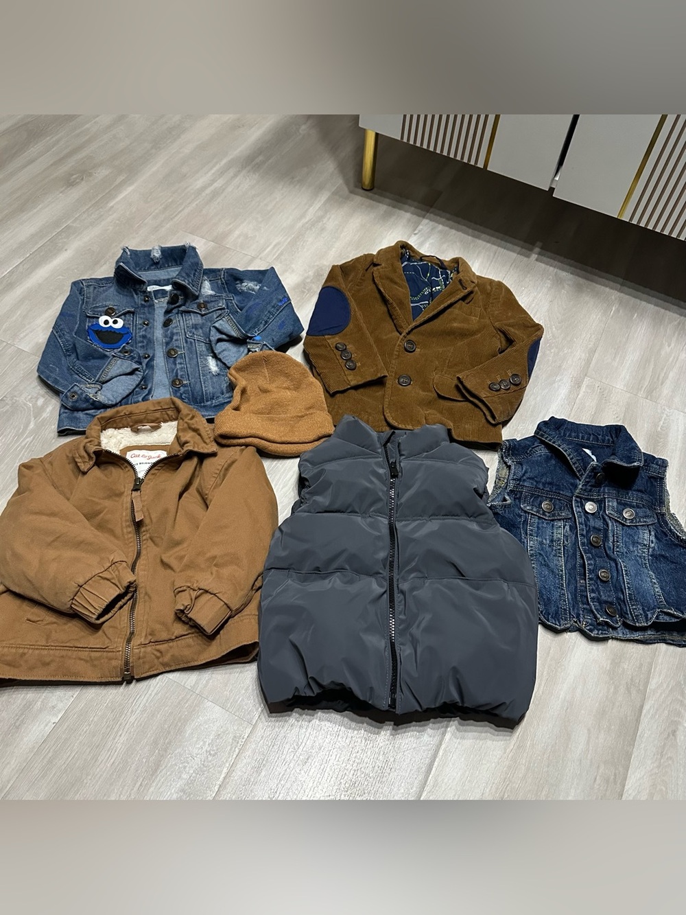 (6) Bundle Lot of Boys Jackets and Vests Sz 2T/3T